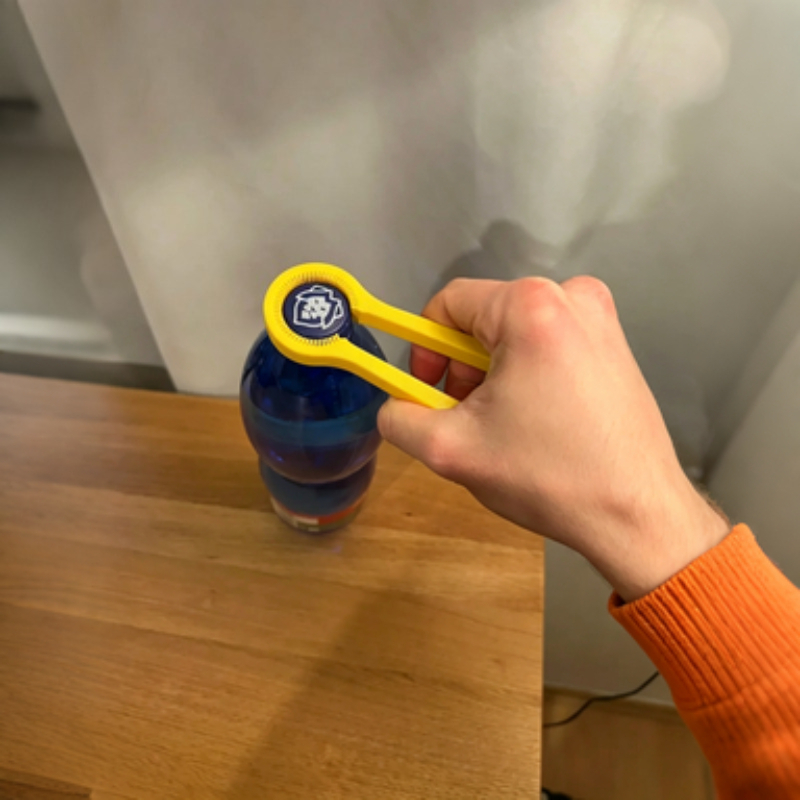 Apribottiglie e apri barattoli - Kitchen Helper Gadgets recensione e prezzo